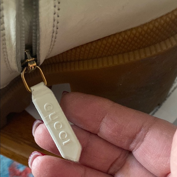 Gucci Women's Cream Ankle Boots with Logo Detail 35.5  is size . Made in Italy - Picture 5 of 13